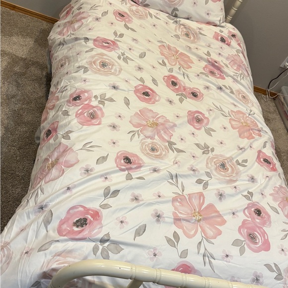 Floral Pink and Gray Bedding Set - Picture 4 of 5